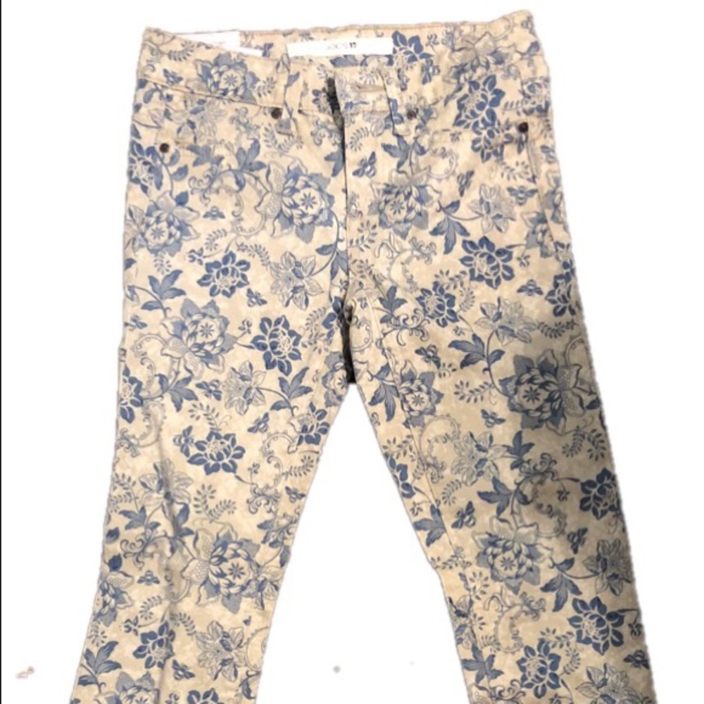 Joe’s Jeans Ultra Slim “The Jegging”